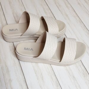 MIA Saige Snakeskin Platform Sandal